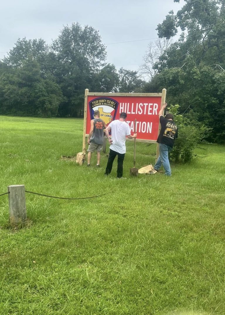 Hillister Station Sign Install – Portrait